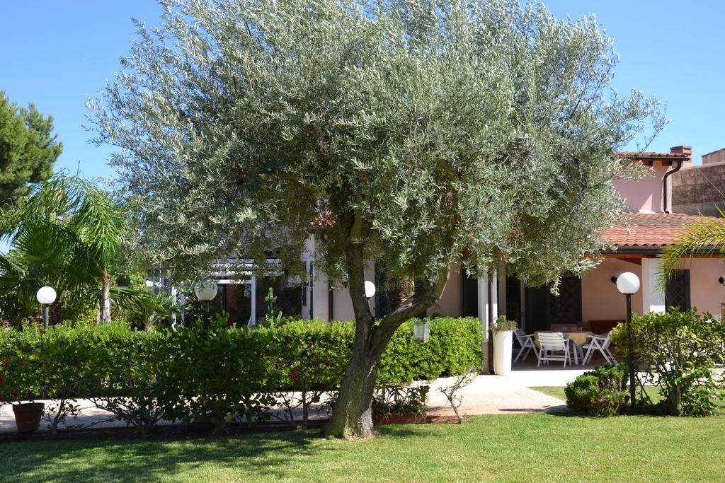Villa Paola Fontane Bianche Luaran gambar