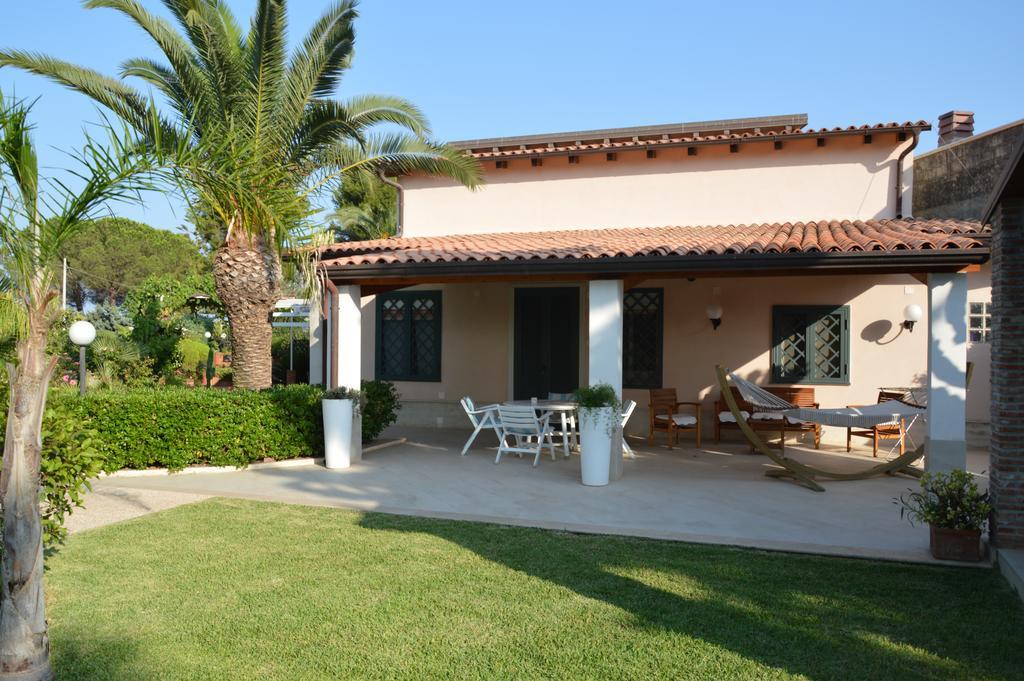 Villa Paola Fontane Bianche Luaran gambar